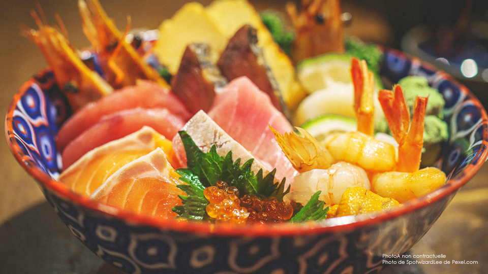 Chirashi zushi